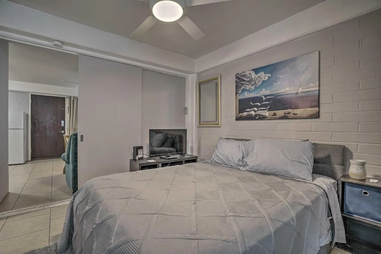 Appartamento Sun-Filled Condo With Lanai Near Waikiki Beach! Honolulu